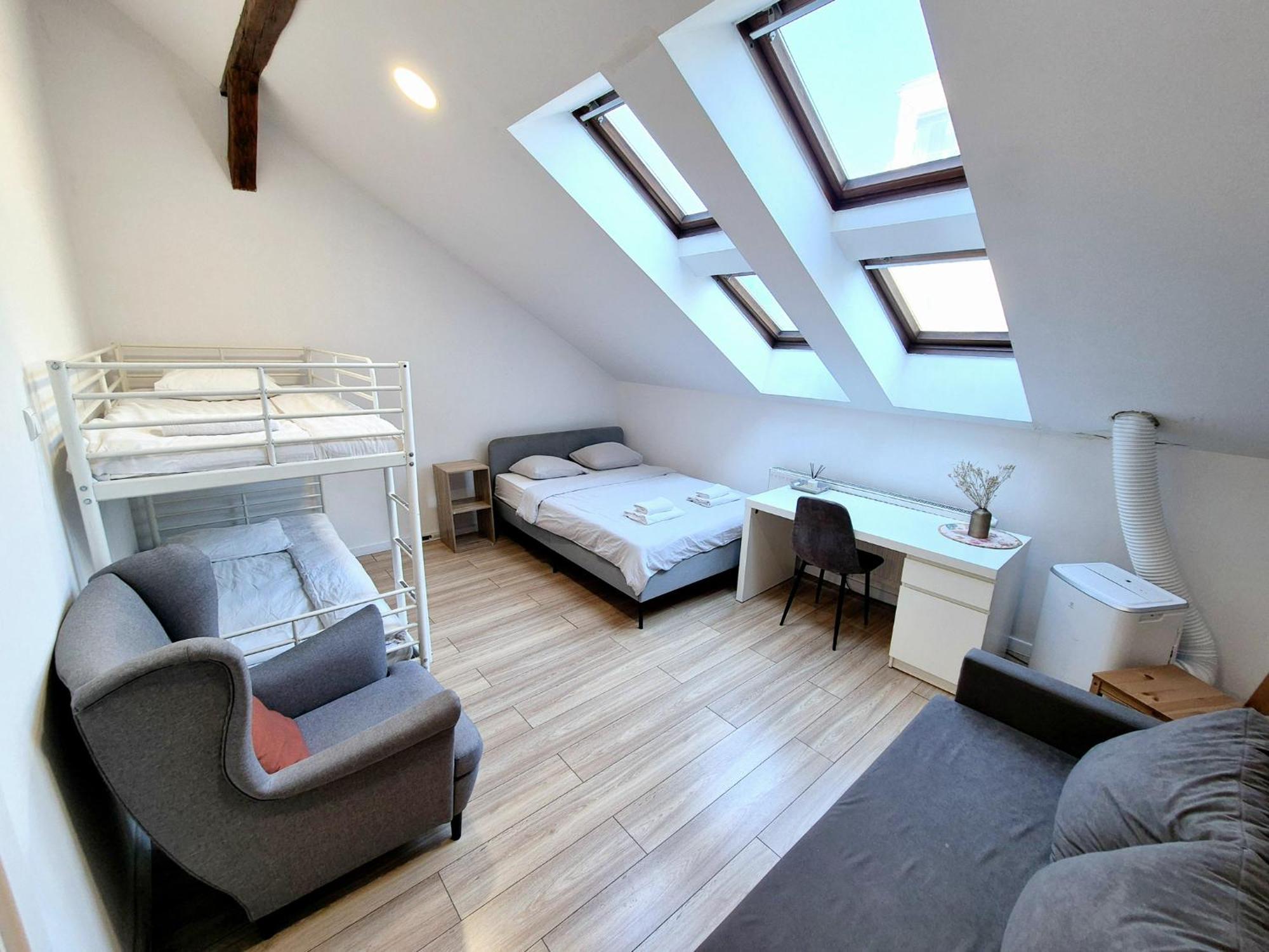 Pini Hostel - Przytulne Pokoje W Centrum Krakowa Exteriör bild