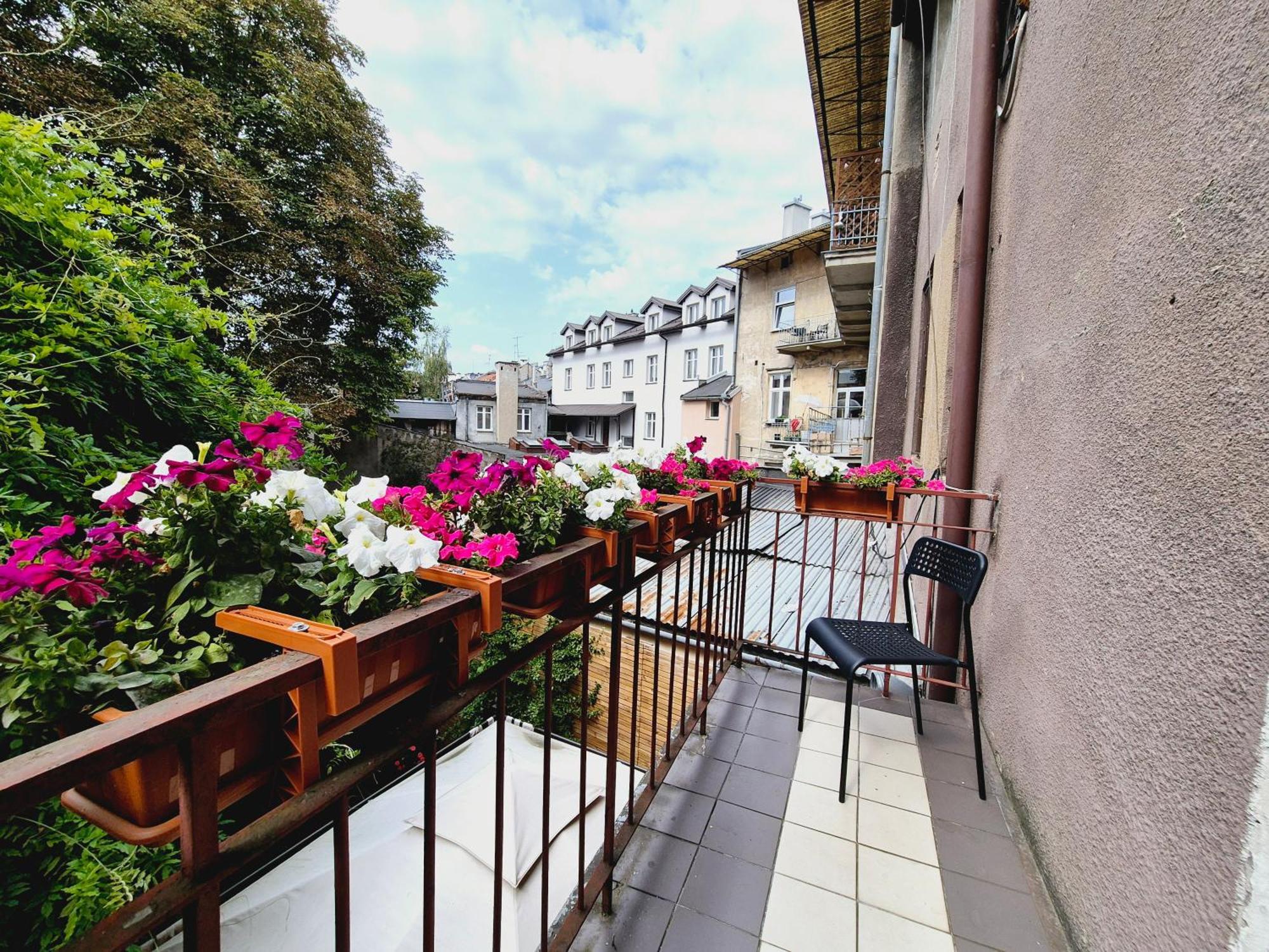 Pini Hostel - Przytulne Pokoje W Centrum Krakowa Exteriör bild